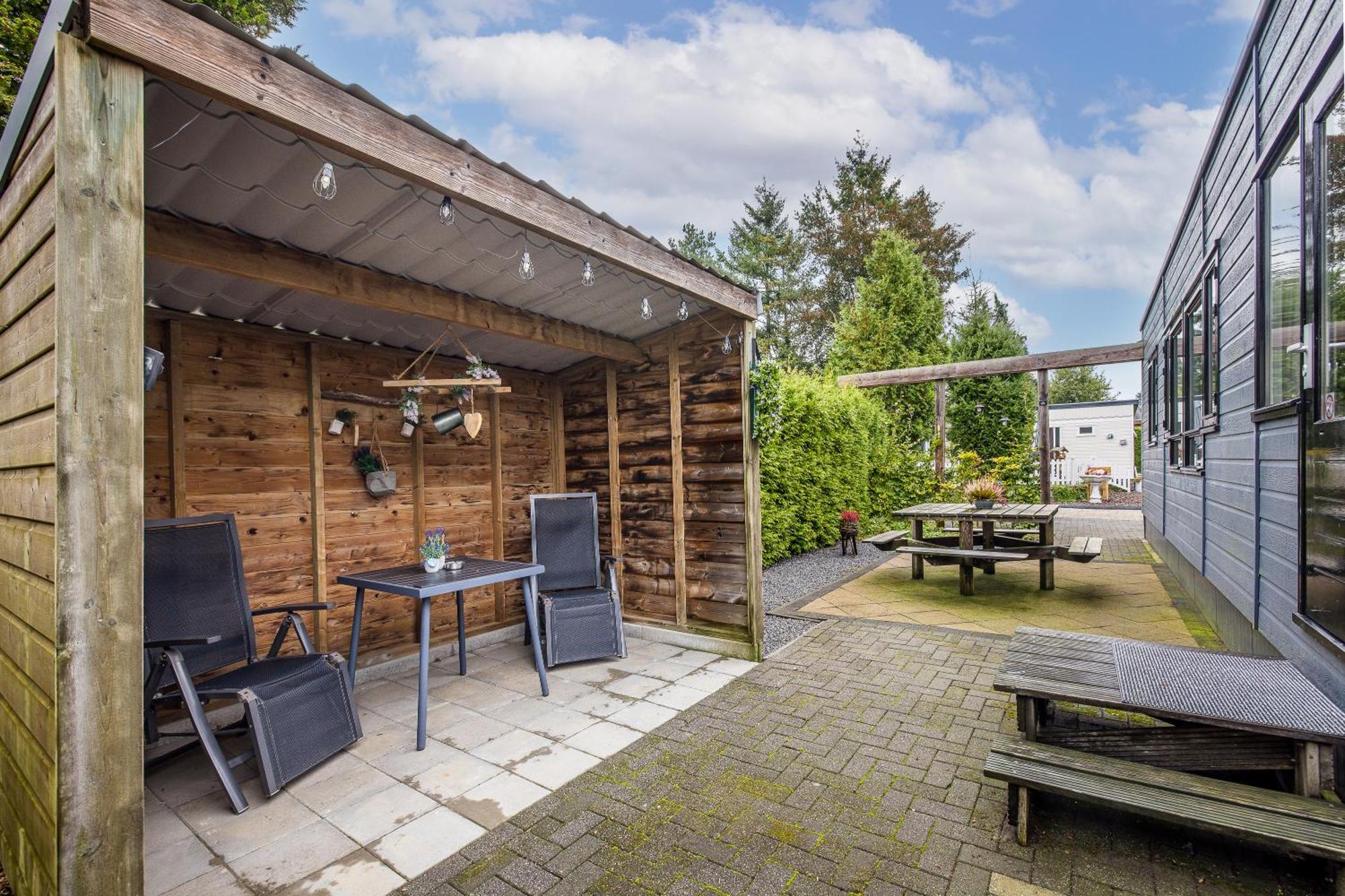 Chalet 'T Veluws Stulpje "Geniet, Ontspan En Droom Even Lekker Weg!" Putten Eksteriør billede